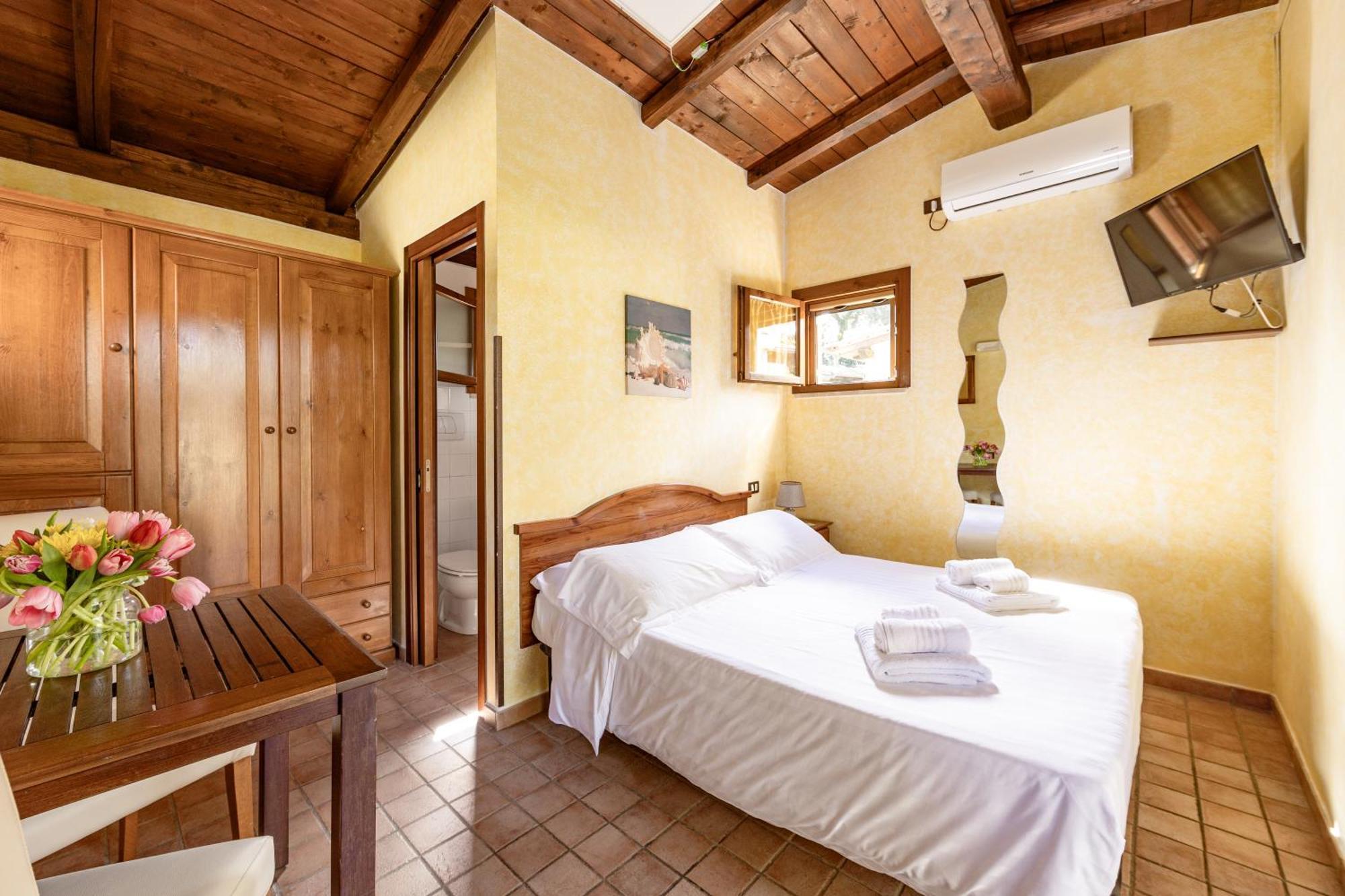 Holiday Village Fondi Luaran gambar