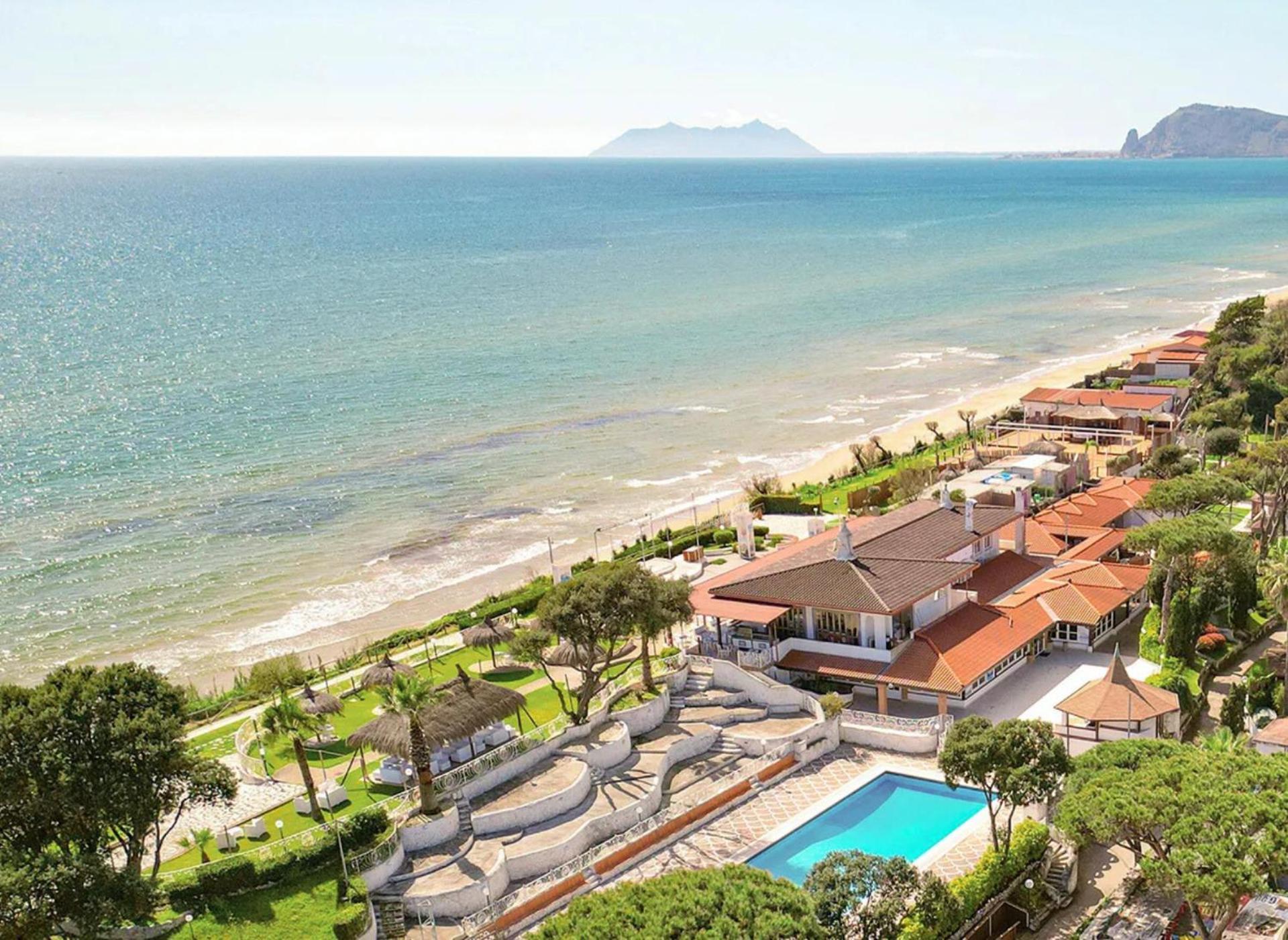 Holiday Village Fondi Luaran gambar