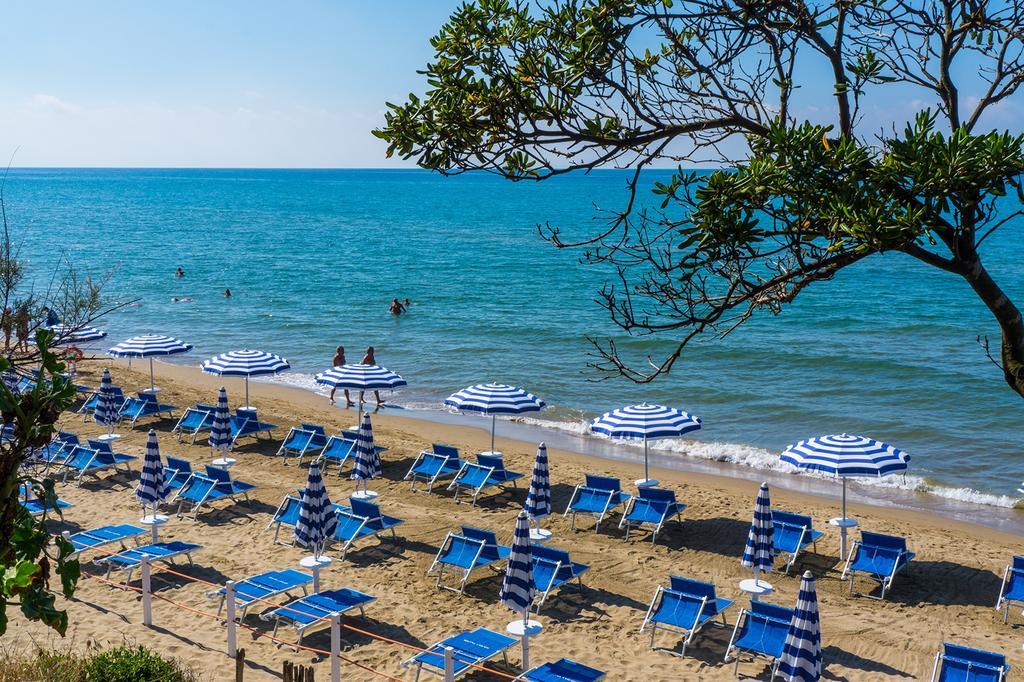 Holiday Village Fondi Luaran gambar