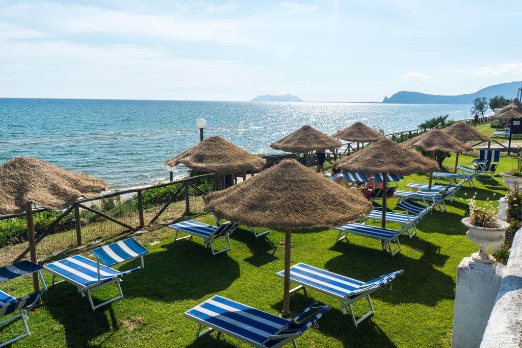 Holiday Village Fondi Luaran gambar