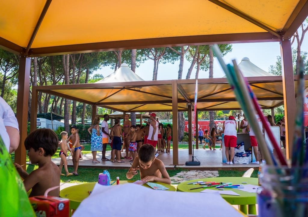 Holiday Village Fondi Luaran gambar