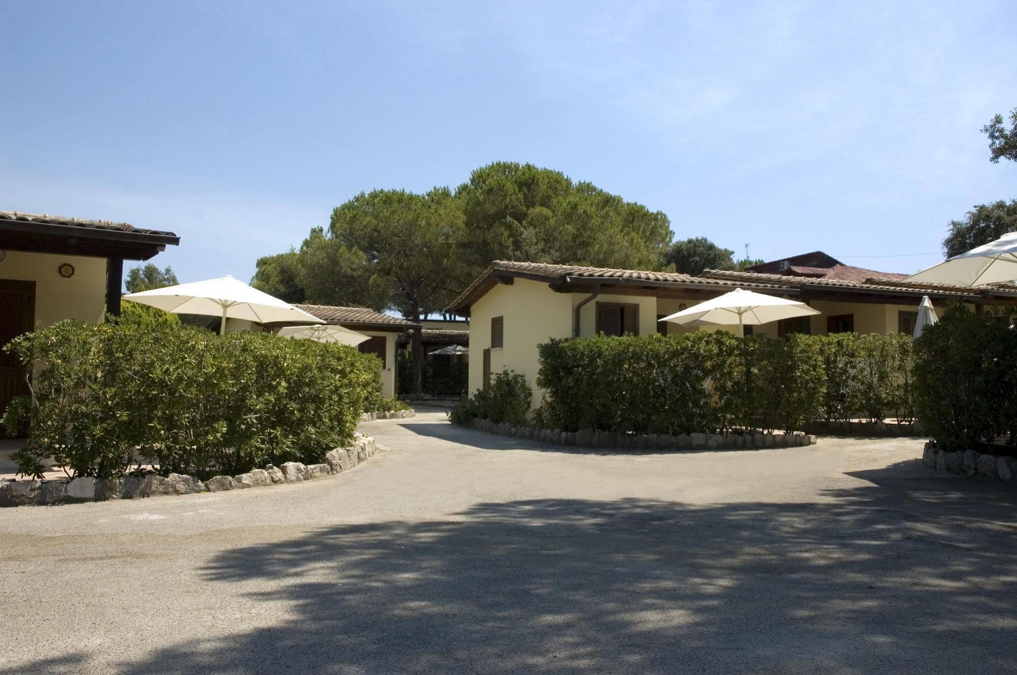Holiday Village Fondi Luaran gambar