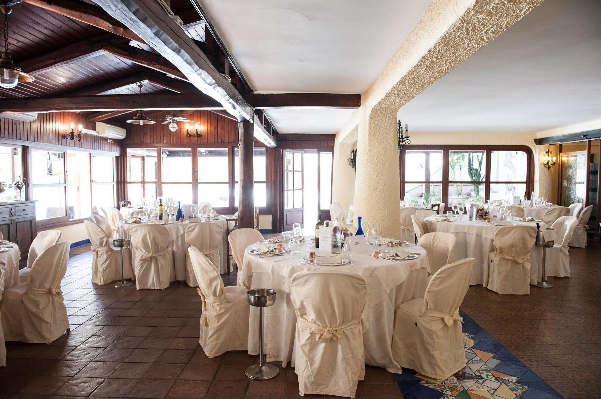 Holiday Village Fondi Luaran gambar