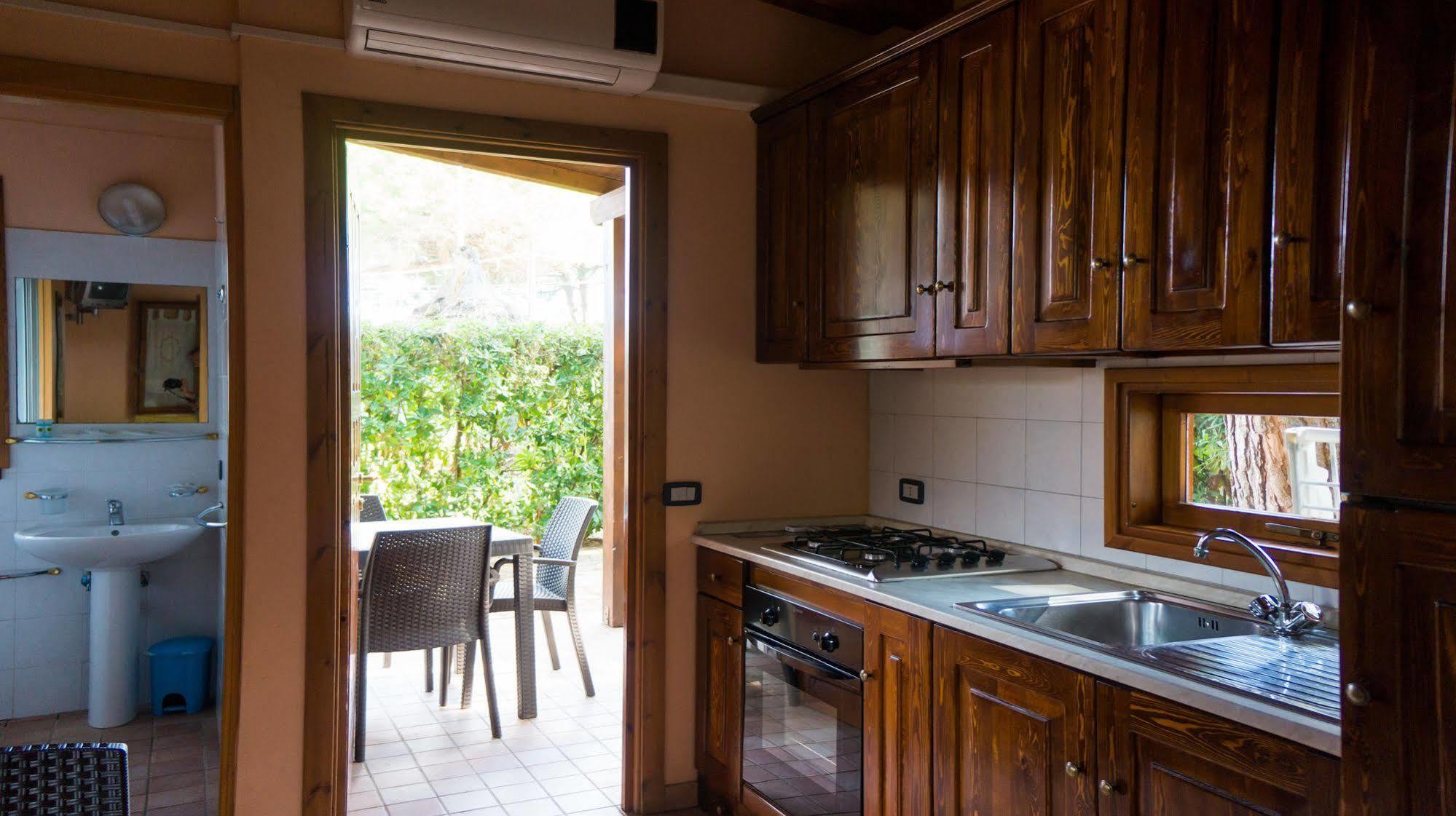 Holiday Village Fondi Luaran gambar